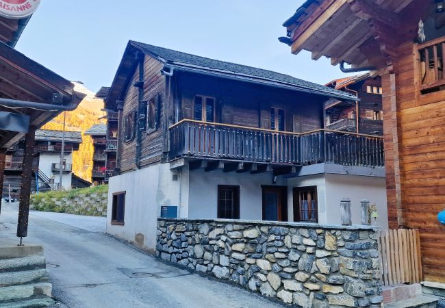 Chalet in Les Haudères - Chalet Le Montparnasse - 4 personnes Charmant