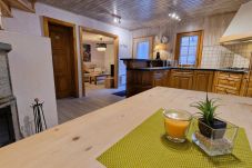 Chalet in Les Haudères - Chalet Le Montparnasse - 4 personnes Charmant