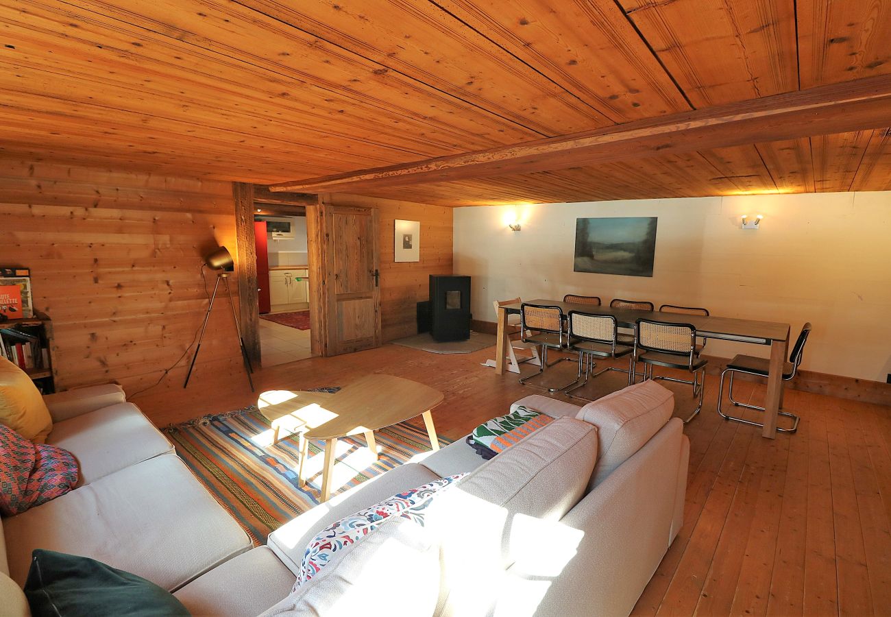 Chalet à Les Haudères - Chalet Berthé 11 authentique et rénové 6 personnes